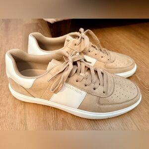 Calvin Klein Men’s Tan & White Suede-Trim Sneakers